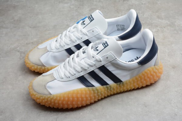 COUNTRY X KAMANDA CLOUD_WHITE_NAVY_BLUE_GUM