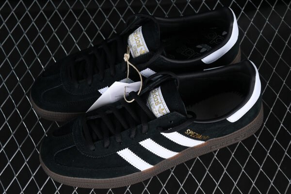 HANDBALL SPEZIAL WHITE_BLACK