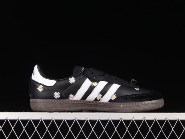 ATMOS X FACE X SAMBA OG EMBROIDERED DAISIES CORE BLACK_CLOUD WHITE_GOLD FOIL