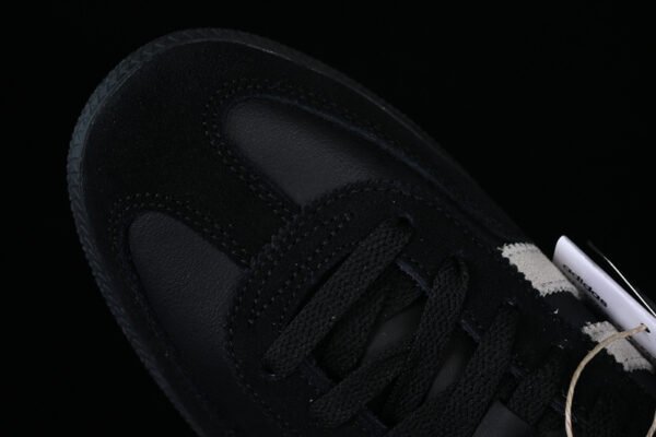HANDBALL SPEZIAL WHITE_BLACK