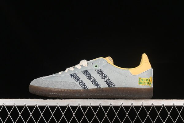 EXTRA BUTTER X SAMBA CONSORTIUM CUP CHALK WHITE_GUM_CHALK WHITE