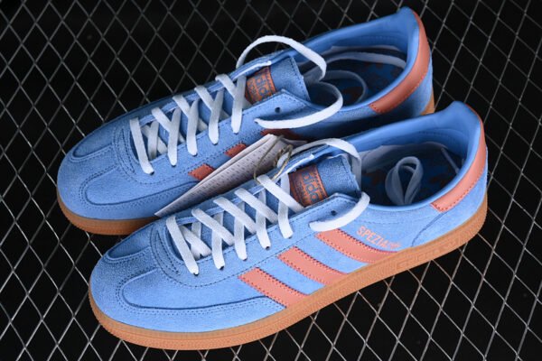 WMNS HANDBALL SPEZIAL LIGHT BLUE_WONDER CLAY_CLOUD WHITE