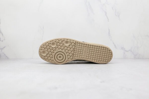 SAMBA OG SHOES SESAME_CYBER METALLIC_CORE BLACK