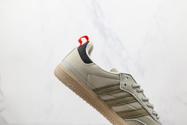SAMBA OG SHOES SESAME_CYBER METALLIC_CORE BLACK