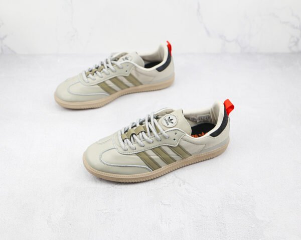 SAMBA OG SHOES SESAME_CYBER METALLIC_CORE BLACK