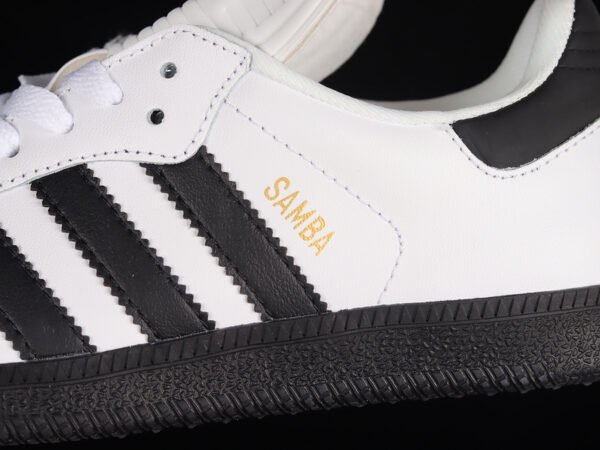SAMBA CLASSIC SHOES CLOUD WHITE_GOLD_CORE BLACK