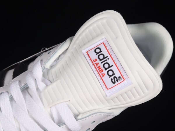 SAMBA CLASSIC SHOES CLOUD WHITE_GOLD_CORE BLACK