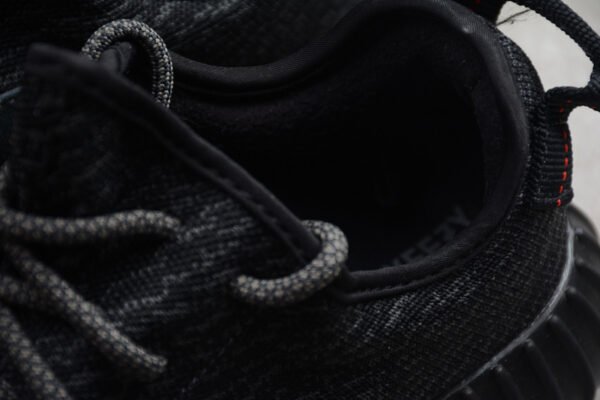 YEEZY BOOST 350 PIRATE BLACK PIRBLK_BLUGRA_CBLACK