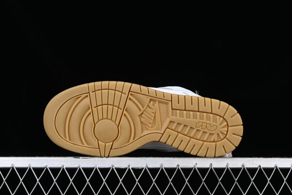 AIR DUNK JUMBO REMASTERED PHOTON DUST_SUMMIT WHITE_GUM LIGHT BROWN_WHITE