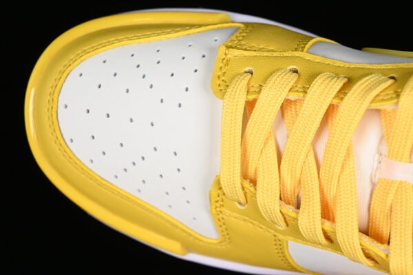 DUNK LOW TWIST COCONUT MILK_WHITE_VIVID SULFUR