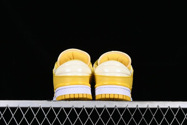 DUNK LOW TWIST COCONUT MILK_WHITE_VIVID SULFUR