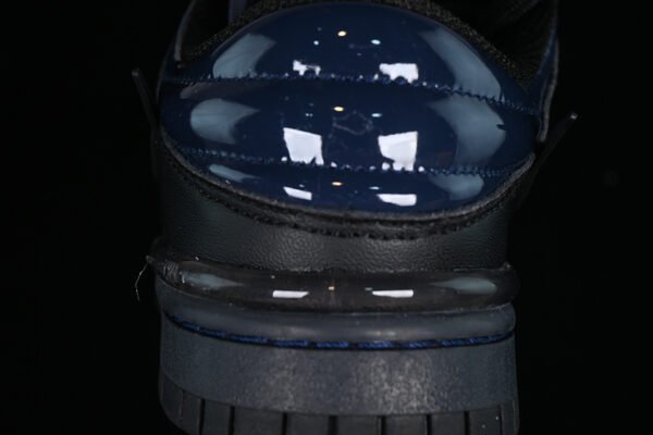 DUNK LOW TWIST DARK OBSIDIAN_BLACK_BLACK