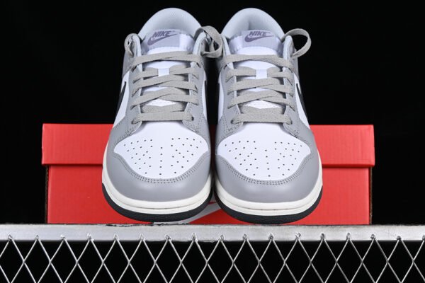 DUNK LOW GS WHITE_LIGHT CARBON_PLATINUM TINT_PURE PLATINUM