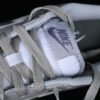 DUNK LOW GS WHITE_LIGHT CARBON_PLATINUM TINT_PURE PLATINUM