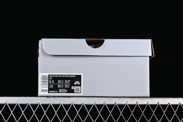 DUNK LOW PRO SB LONDON SOFT-GREY_MAGNET
