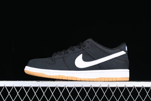 DUNK LOW SB BLACK_WHITE_BLACK_GUM LIGHT BROWN]