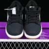 DUNK LOW SB BLACK_WHITE_BLACK_GUM LIGHT BROWN]