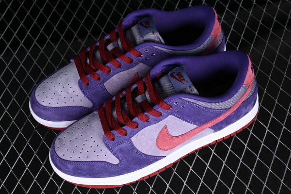 DUNK LOW RETRO VOL 1 SP DAYBREAK_BARN_PLUM