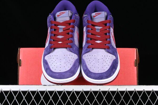DUNK LOW RETRO VOL 1 SP DAYBREAK_BARN_PLUM