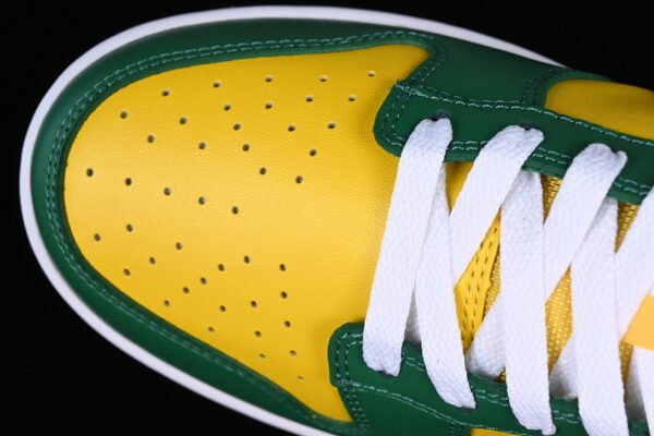 DUNK LOW SP BRAZIL 2020 VARSITY MAIZE_PINE GREEN_WHITE