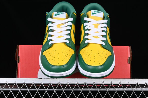 DUNK LOW SP BRAZIL 2020 VARSITY MAIZE_PINE GREEN_WHITE