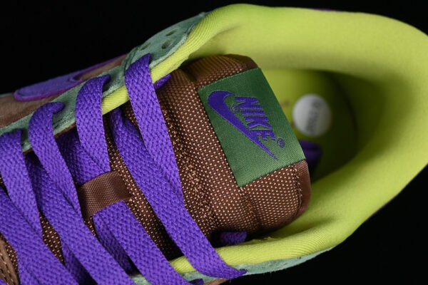 SB DUNK LOW SP RETRO UGLY DUCKLING PACK VENEER_AUTUMN GREEN_DEEP PURPLE