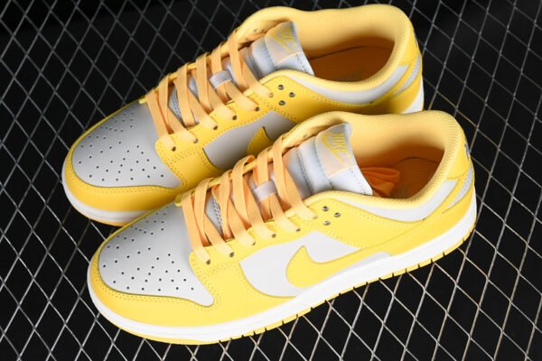 DUNK LOW WHITE_YELLOW