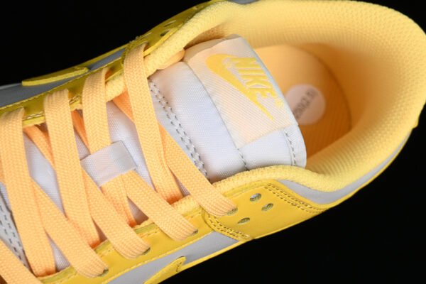 DUNK LOW WHITE_YELLOW