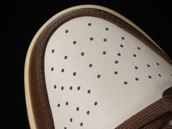 DUNK LOW SAIL_CACAO WOW_COCONUT MILK