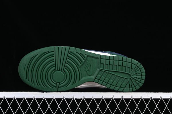 DUNK LOW GORGE GREEN
