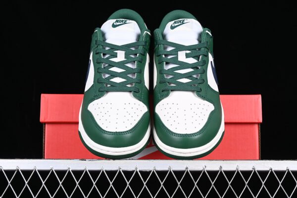 DUNK LOW GORGE GREEN