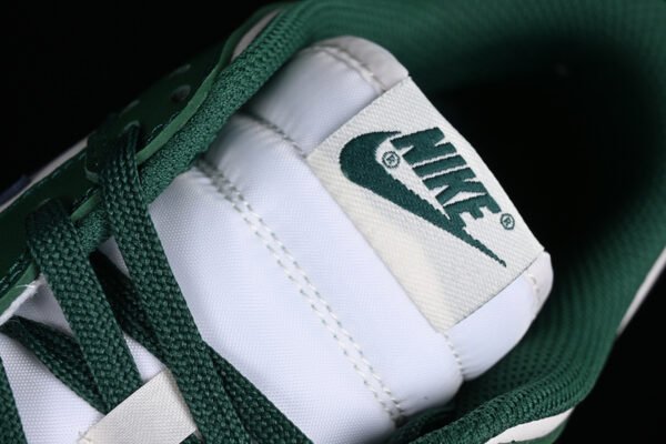 DUNK LOW GORGE GREEN