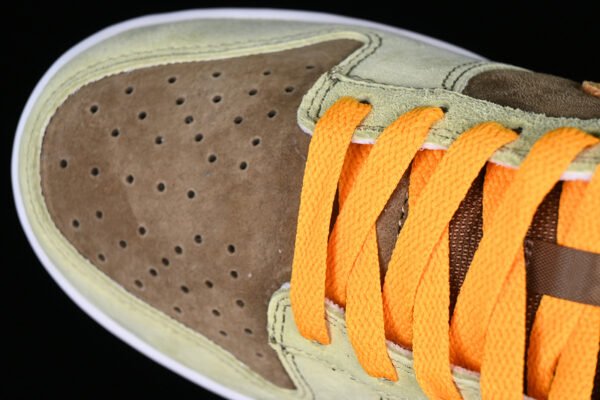 DUNK LOW DUSTY OLIVE_PRO GOLD