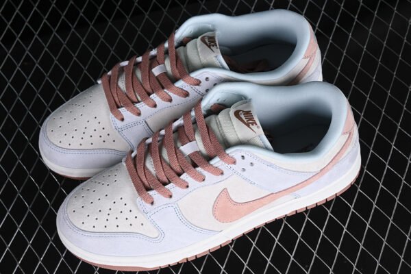 DUNK LOW PREMIUM FOSSIL ROSE PHANTOM_FOSSIL ROSE_AURA_SUMMIT WHITE