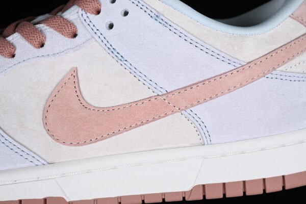 DUNK LOW PREMIUM FOSSIL ROSE PHANTOM_FOSSIL ROSE_AURA_SUMMIT WHITE