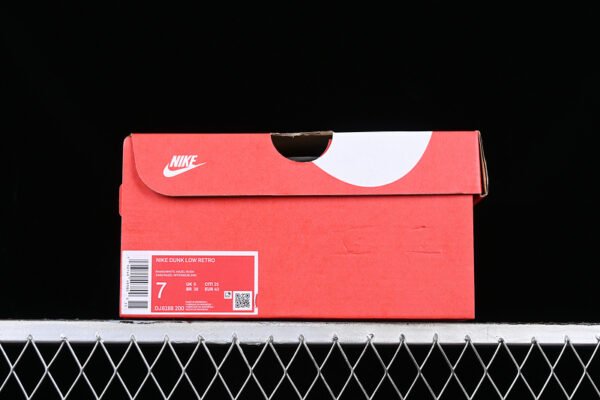DUNK LOW JUDGE GREY KHAKI_WHITE_HAZEL RUSH