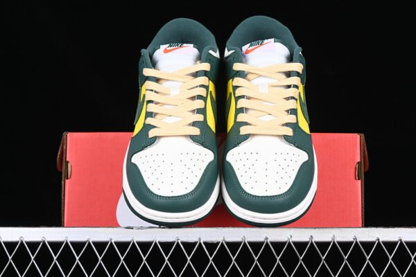 DUNK LOW SAIL_OPTI YELLOW_PICANTE RED_NOBLE GREEN