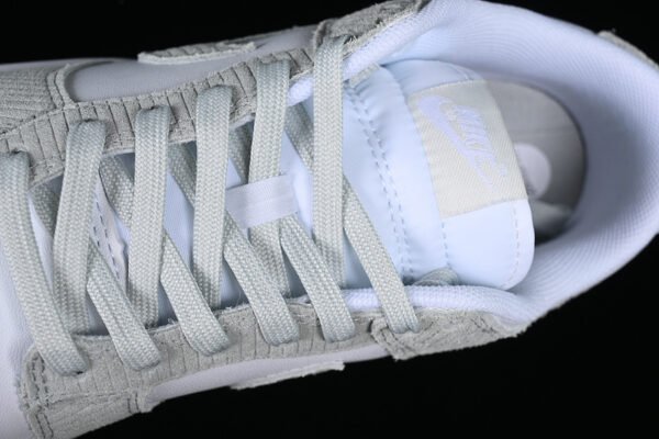 DUNK LOW LIGHT SILVER CORDUROY WHITE_LIGHT SILVER