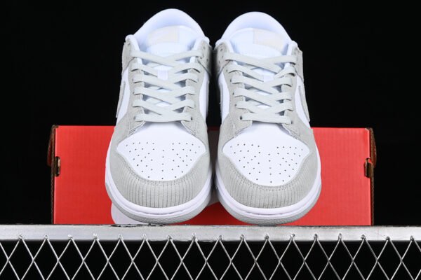 DUNK LOW LIGHT SILVER CORDUROY WHITE_LIGHT SILVER