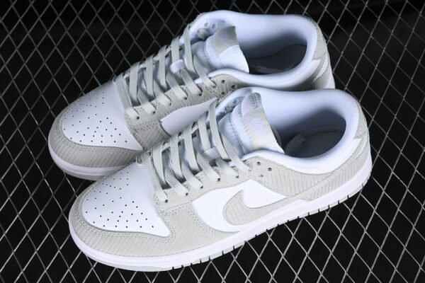 DUNK LOW LIGHT SILVER CORDUROY WHITE_LIGHT SILVER