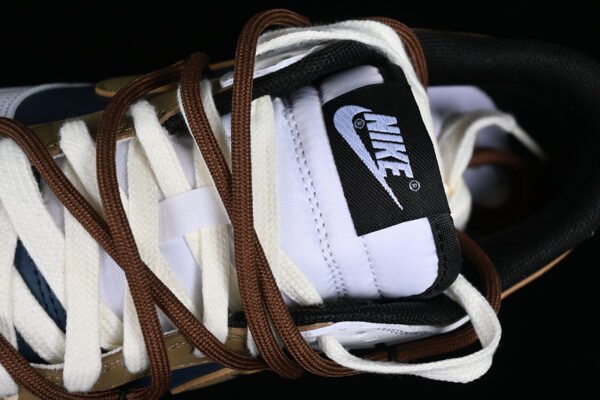 DUNK LOW SB LOW TOP CASUAL SNEAKERS WHITE_BROWN_BLUE