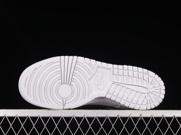 DUNK LOW SB BLACK_BLUE_WHITE_GREY