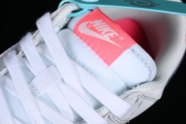 DUNK LOW 520 PACK PINK FOAM