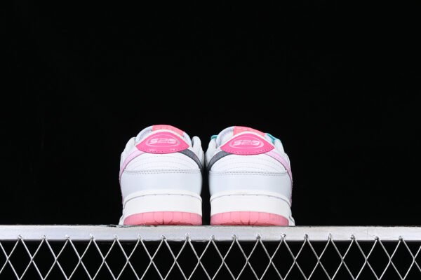 DUNK LOW 520 PACK PINK FOAM