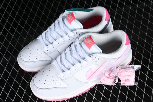 DUNK LOW 520 PACK PINK FOAM
