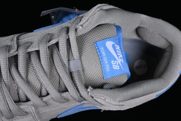 DUNK LOW PRO SB IRON LOW MEDIUM GREY_UNIVERSITY BLUE