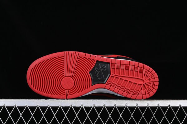 DUNK LOW PRO SB JPACK BLACK_UNIVERSITY RED-BLACK