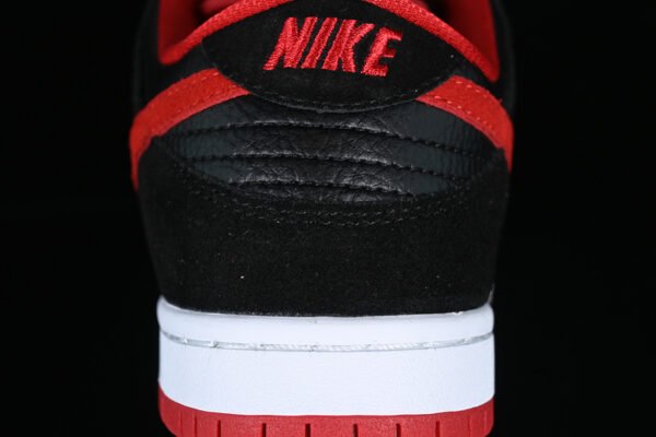 DUNK LOW PRO SB JPACK BLACK_UNIVERSITY RED-BLACK