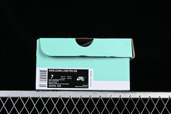 DUNK LOW PRO SB JPACK BLACK_UNIVERSITY RED-BLACK