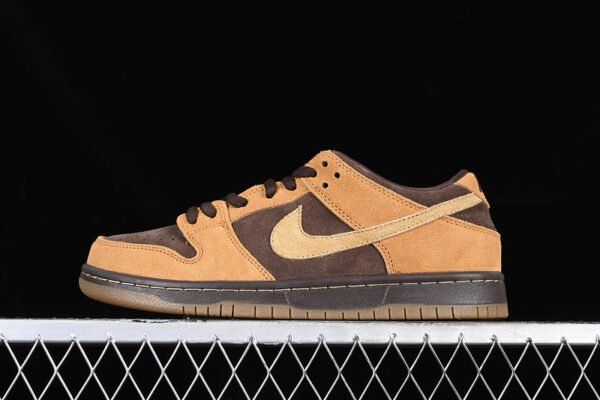 DUNK LOW PRO SB BAROQUE BROWN_HAY-MAPLE